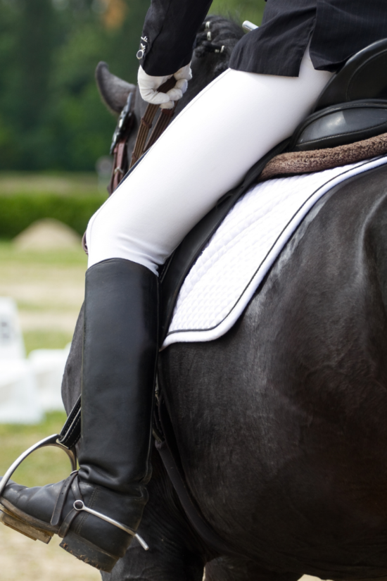 5 Best Breeches for Hot Summer Horseback Riding - starlitridge.com